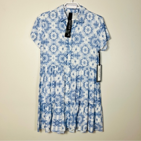 NWT Motion Blue& White Button Front Ruffle Pattern Midi Dress Women Size S - Picture 2 of 15